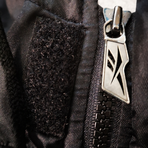 REEBOK Oversized Black Hooded Windbreaker Rain Jacket Grey Fleece Lining - Picture 6 of 9